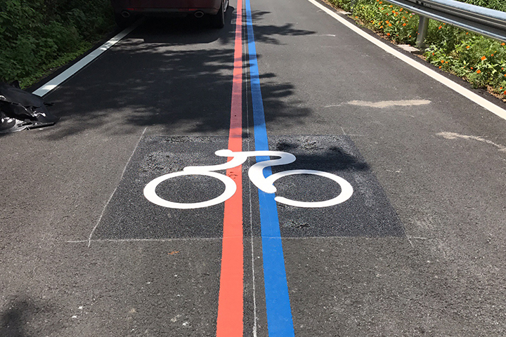 自行車(chē)賽道地面標(biāo)志